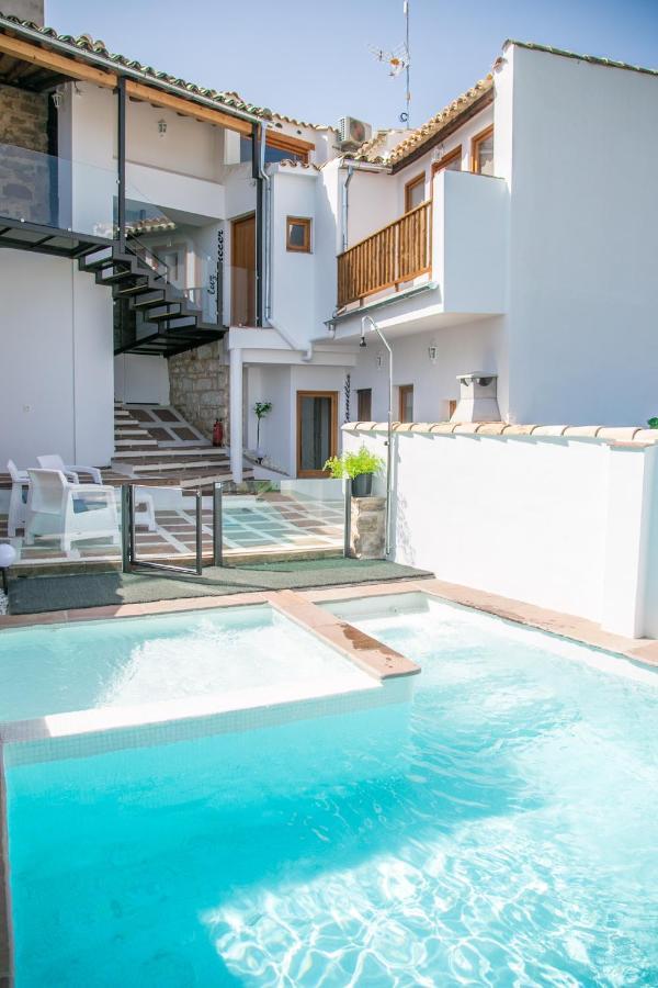 Apartamentos Turisticos La Casa Vieja Sabiote Eksteriør billede