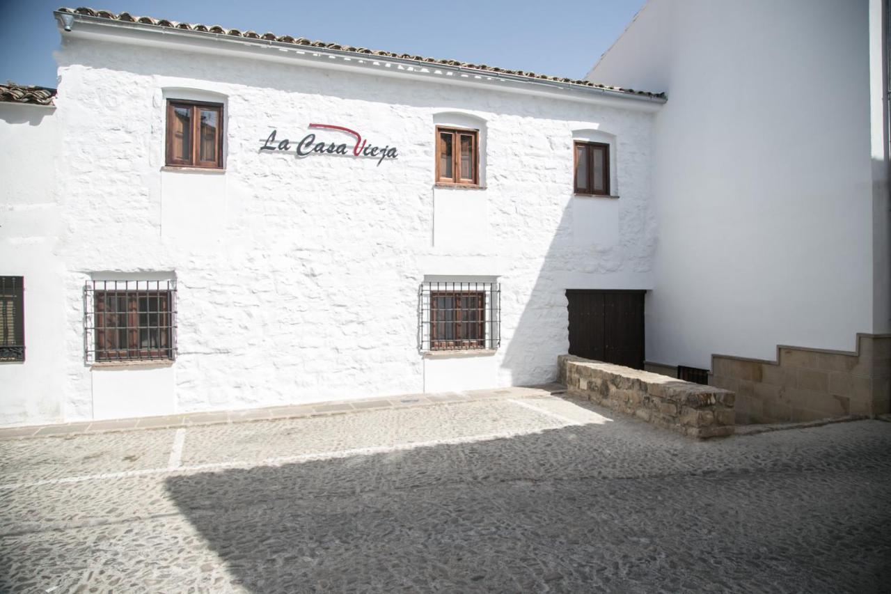 Apartamentos Turisticos La Casa Vieja Sabiote Eksteriør billede
