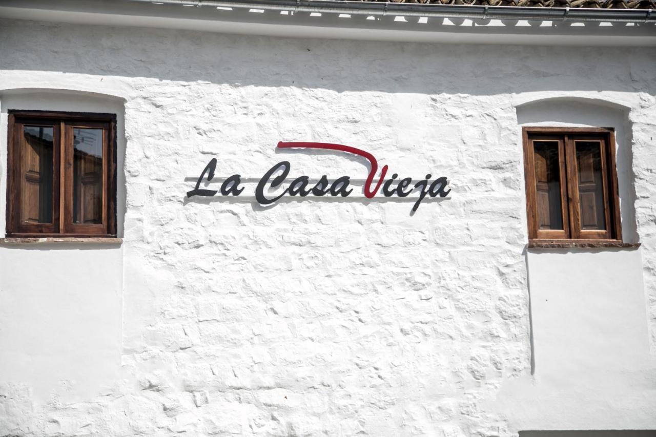 Apartamentos Turisticos La Casa Vieja Sabiote Eksteriør billede