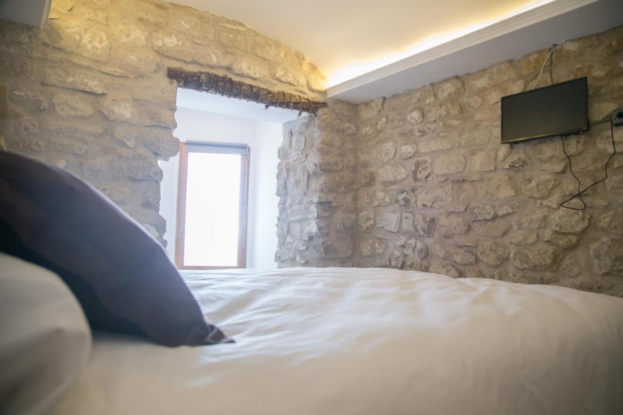Apartamentos Turisticos La Casa Vieja Sabiote Eksteriør billede