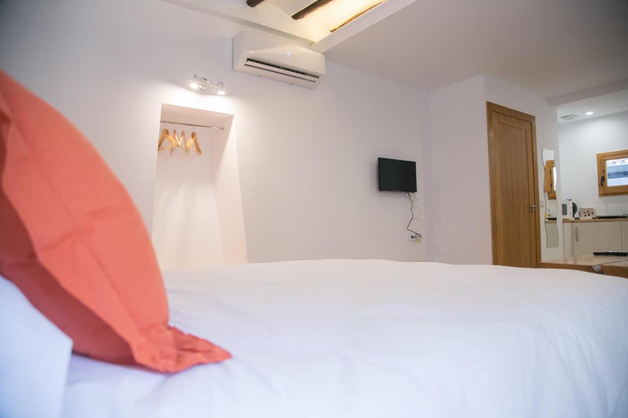 Apartamentos Turisticos La Casa Vieja Sabiote Eksteriør billede